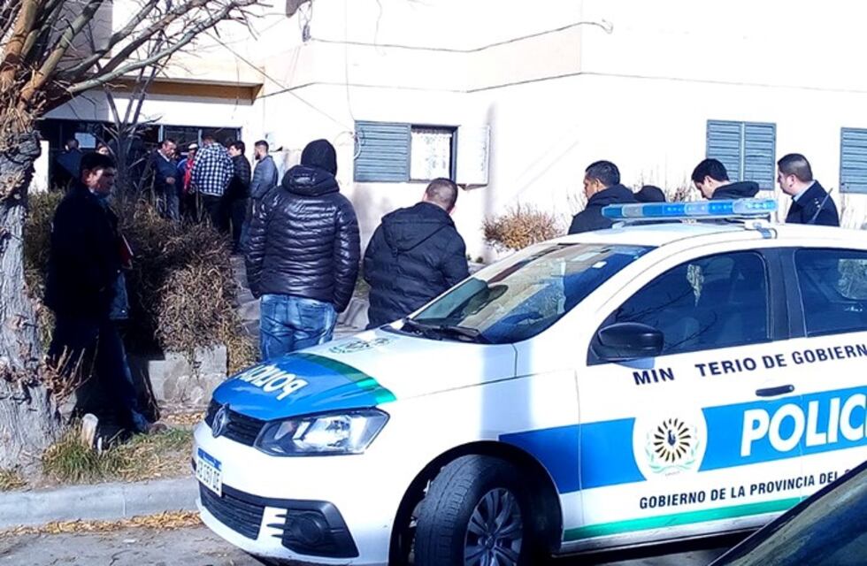 Una pareja fue hallada muerta y podría haber sido fruto de una discusión
