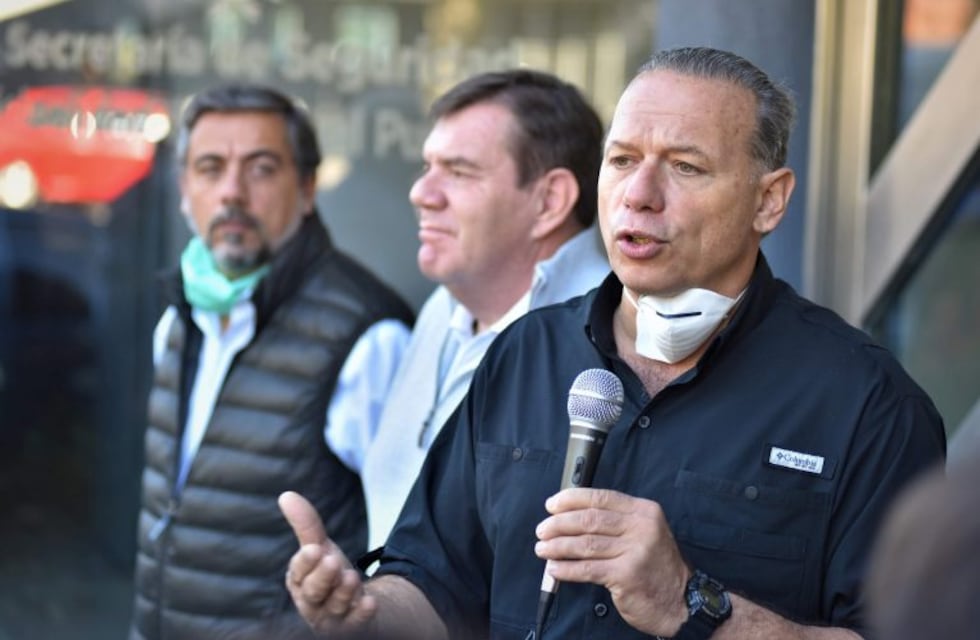 Berni se reunió con Montenegro y supervisó cómo se trabaja contra el coronavirus