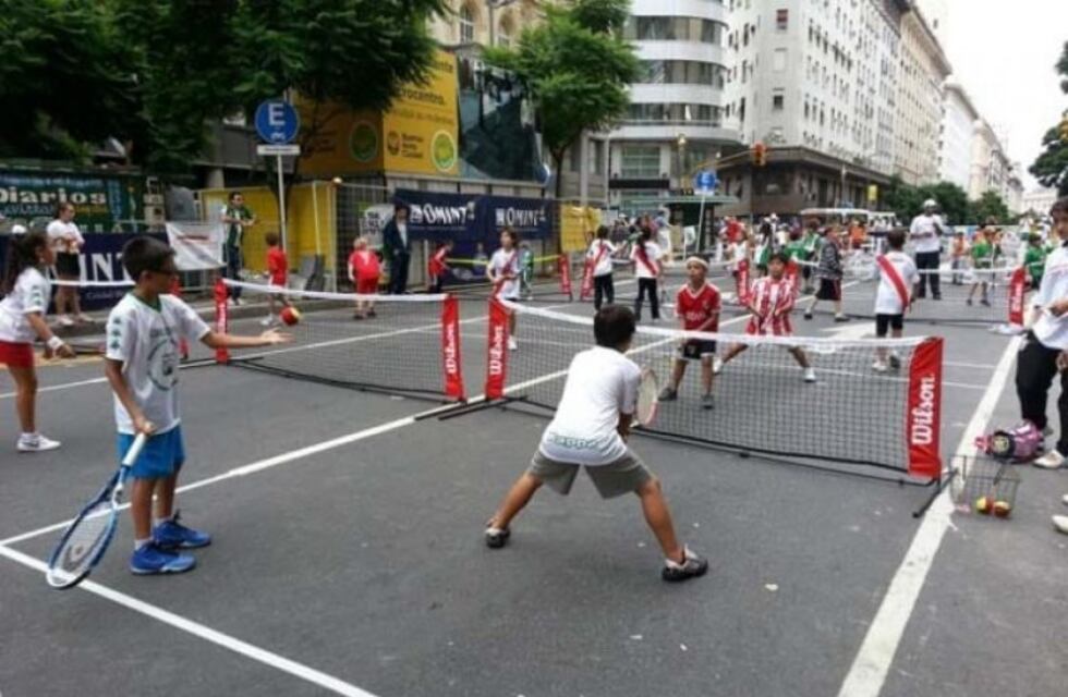 En la previa de la Copa Davis, una clínica de tenis para los chicos