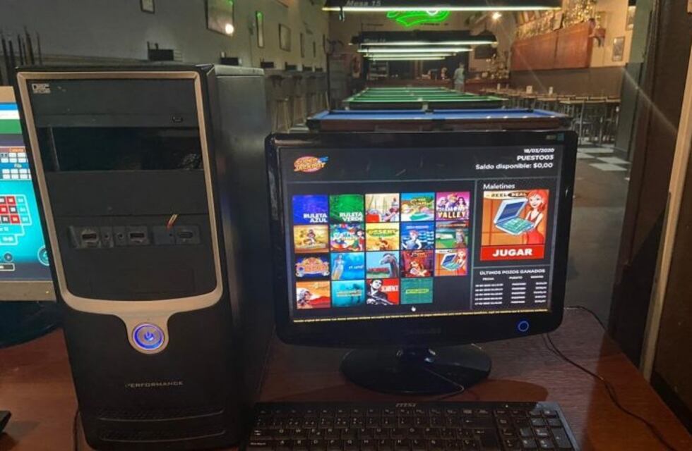 Clausuraron un bar de pool que funcionaba como sala de juegos clandestina