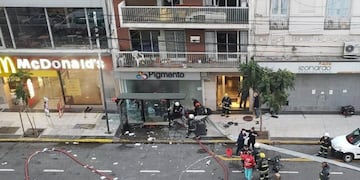 Explosión en un comercio de Villa Crespo: seis bomberos resultaron heridos