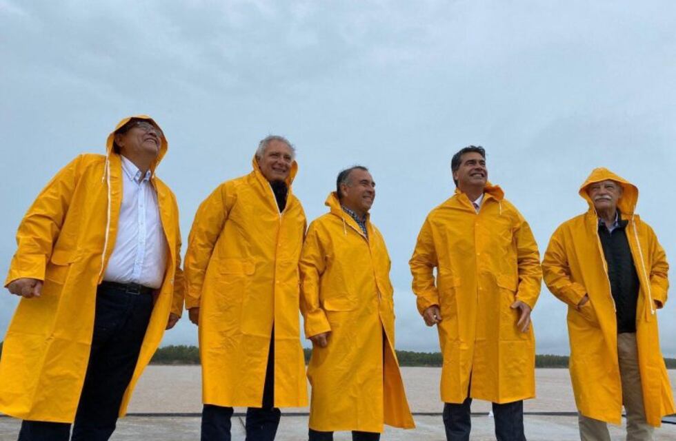 Obra Pública: Capitanich junto a FONPLATA acordaron financiamiento para la Ruta 13 y los puertos de Las Palmas y Barranqueras