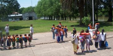 ALUMNOS ISLAS\nCrédito: Google