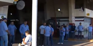 Paro de colectiveros\u002E (Twitter)