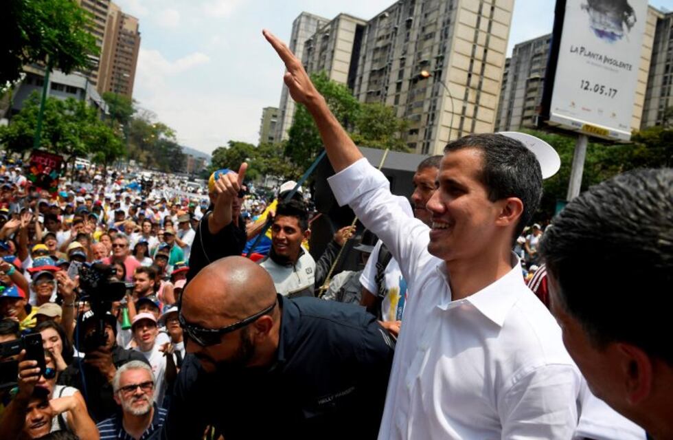 Juan Guaidó reconoció el poco apoyo militar, pero aseguró que la ''Operación Libertad'' continúa