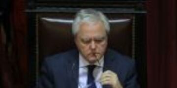 DYN57, BUENOS AIRES 15/06/2016, EL SENADO INICIu00d3 ESTA TARDE, A LAS 15.30, LA SESIu00d3N EN LA QUE TRATARu00c1 LOS PLIEGOS PROPUESTOS POR EL PODER EJECUTIVO, DE LOS JURISTAS HORACIO ROSATTI Y CARLOS ROSENKRANTZ PARA INCORPORARSE A LA CORTE SUPREMA DE JUSTICIA DE LA NACIu00d3N.FOTO:DYN/EZEQUIEL PONTORIERO buenos aires federico pinedo senado tratamiento pliegos jueces corte suprema de justicia camara de senadores senado