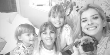 La China Suárez con Antígona, Macarena Rawson Paz y dos de sus hijos (Foto: Instagram/sangrejaponesa)
