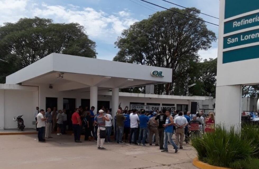Aval de trabajadores para conformar cooperativa y lograr administrar Refinería San Lorenzo