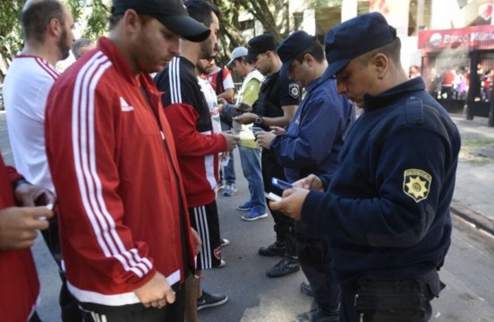 Detuvieron cerca del Coloso a dos hombres buscados por homicidios y a uno por narcotráfico