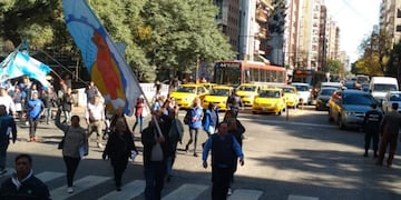 El Sindicato de Luz y Fuerza lleva adelante la medida en la esquina de Colón y General Paz\u002E