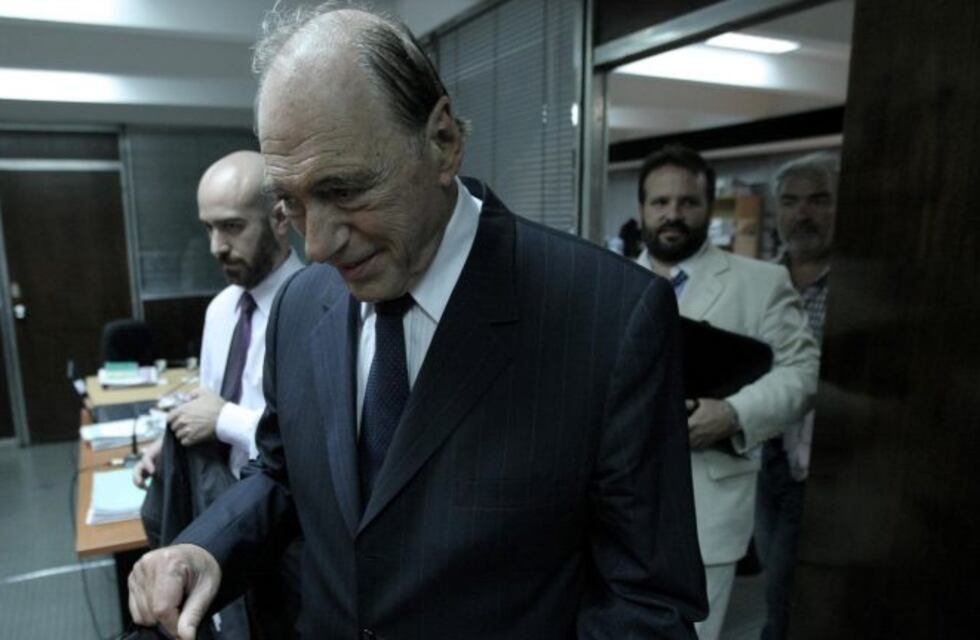 Zaffaroni insiste por Milagro Sala y los radicales le responden con dureza