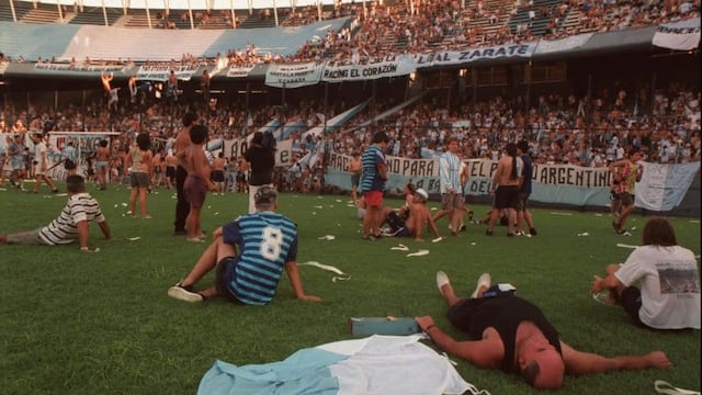 El día que la gente de Racing fue a la cancha sin que su equipo pueda jugar.