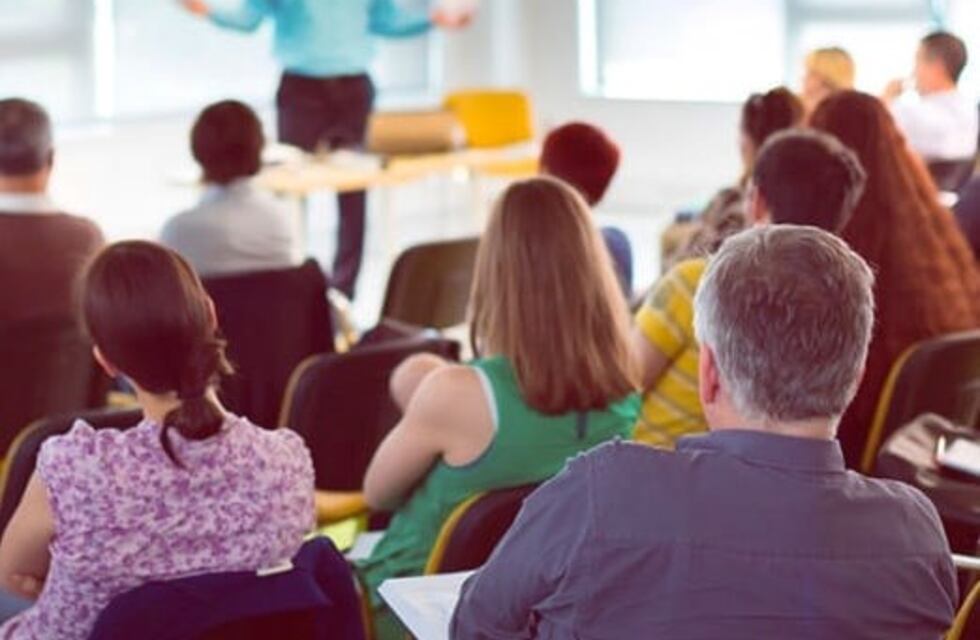 Dictan un curso sobre organización de eventos en hotelería y gastronomía en Carlos Paz