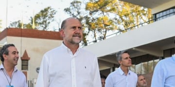 Perotti dijo que la posibilidad de instrumentar cuasimonedas en Santa Fe \