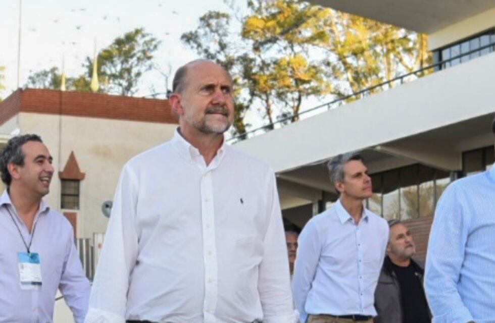 El gobernador volvió a hablar de las cuasimonedas: "La alternativa está siempre sobre la mesa"