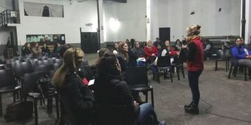 Capacitan al personal de jardines maternales de Paraná en Educación Sexual