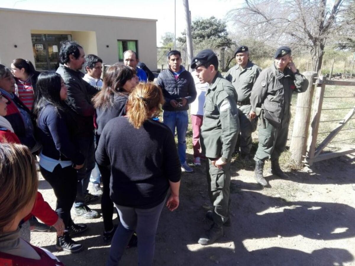 Efectivos de Gendarmería realizaron un rastrillaje en la estancia La Florida, en Jesús María, y dieron con el cuerpo de la joven\u002E