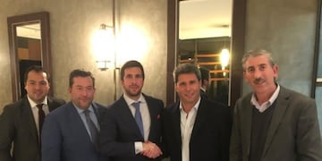 Riquelme fue tapa de la revista Forbes\u002E