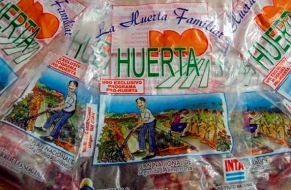 Pro Huerta: Charla y entrega de semillas del INTA en los barrios de Tres Arroyos