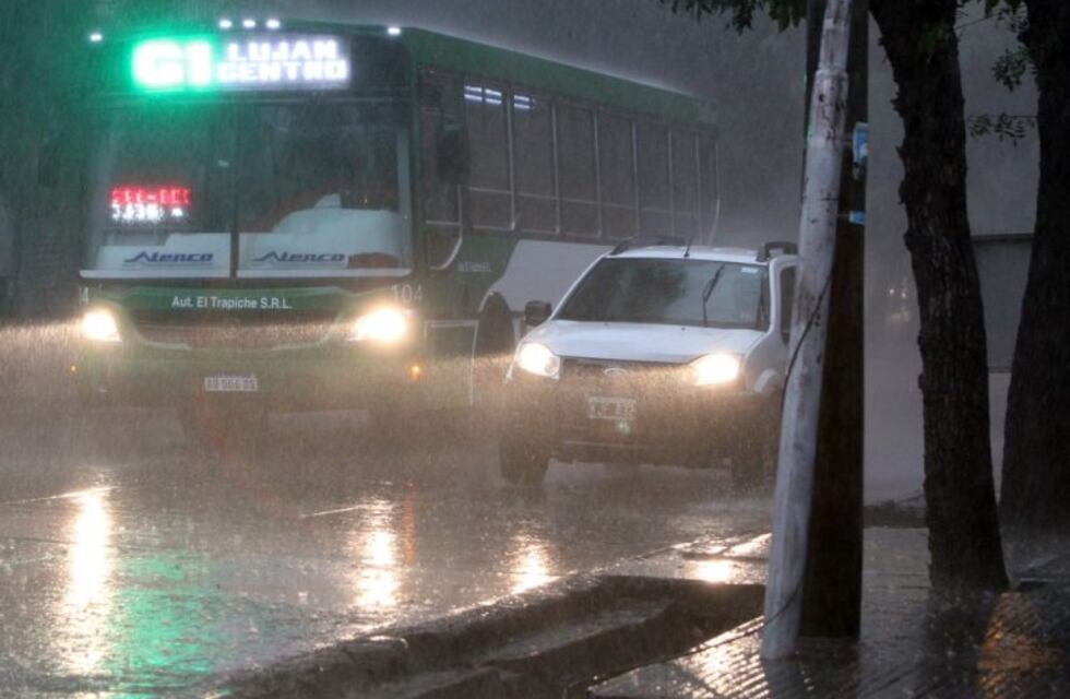 Un hombre murió en medio de la fuerte tormenta en Mendoza