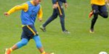 DYN615, BUENOS AIRES 19/08/2016, PRESENTACION DEL PLANTEL DE PRIMERA DE BOCA JRS. EN LA BOMBONERA.rnFOTO: DYN/PABLO AHARONIAN. buenos aires carlos tevez entrenamiento practica del equipo boca juniors futbol futbolistas jugadores nueva temporada