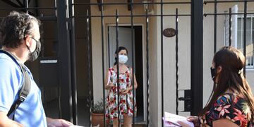 Recorrido casa por casa para prevenir la proliferación del mosquito del dengue en Rafaela