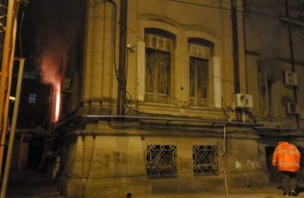 Incendio en el palacio municipal de Bahía