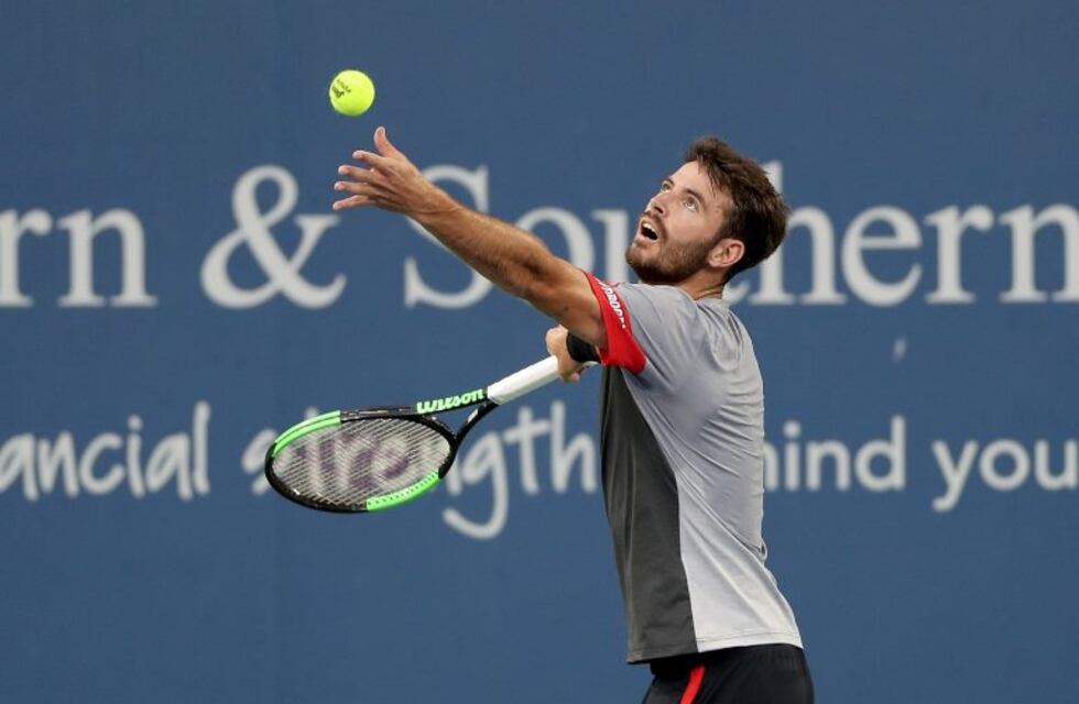 Londero luchó, pero no pudo con Roger Federer en Cincinnati