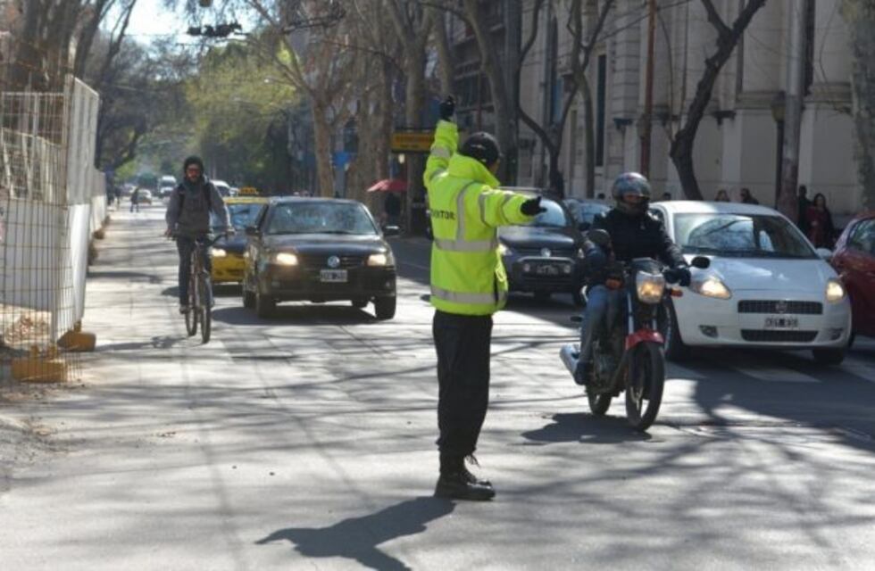 Desvíos de tránsito en pleno centro mendocino