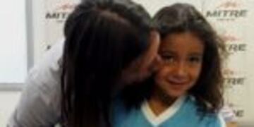 Vittoria y Olave, juntos y sueu00f1o cumplido para la pequeu00f1a.