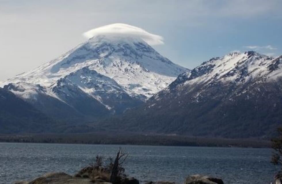 Neuquén: murió un andinista que había caído a un grieta en el volcán Lanín