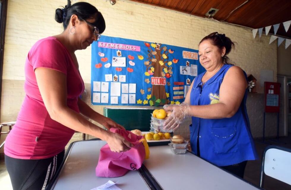 La DGE entregará 79 mil bolsones de comida y hay temor en las escuelas