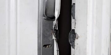 Ladrones robaron 80 mil pesos de una vivienda