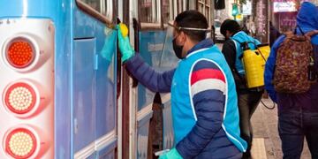 La Municipalidad reforzó las tareas de limpieza en el Transporte Público de Pasajeros (TUP)\u002E (@movilidadros)