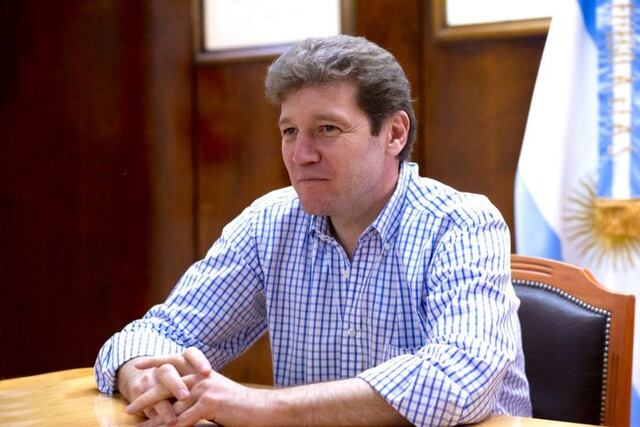 Gobernador Gustavo Melella TDF