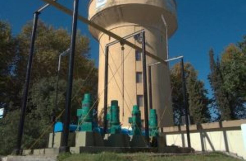 Advierten que un nuevo aumento del agua en el segundo semestre es "una bomba de tiempo"