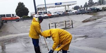 Importante operativo ante las precipitaciones en Comodoro