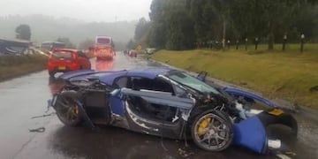 Le regalaron un Mercedes y lo destruyo