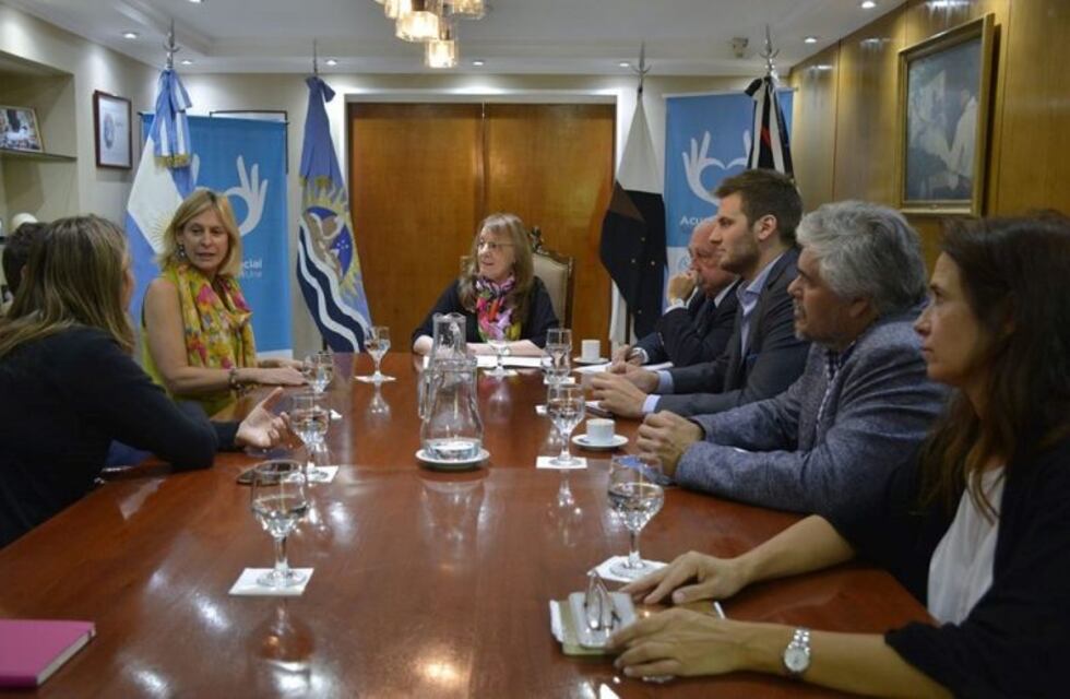 La Gobernadora recibió a las fundaciones ambientalistas que trabajan en Santa Cruz