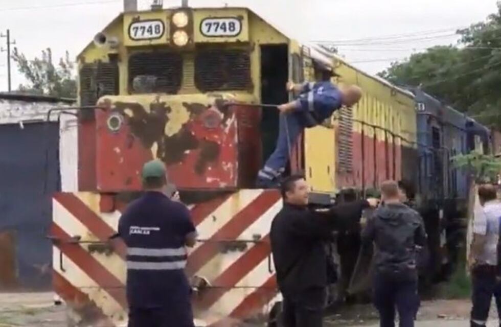 Descarriló un tren en zona oeste y casi provoca una tragedia