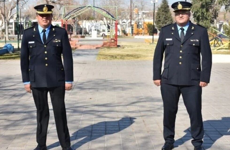 Los dos niños que cumplieron el sueño de ser policías y hoy son de la plana mayor