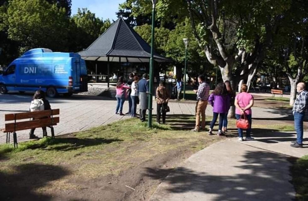 El móvil del ReNaPer sigue atendiendo en Esquel pero cambia de lugar