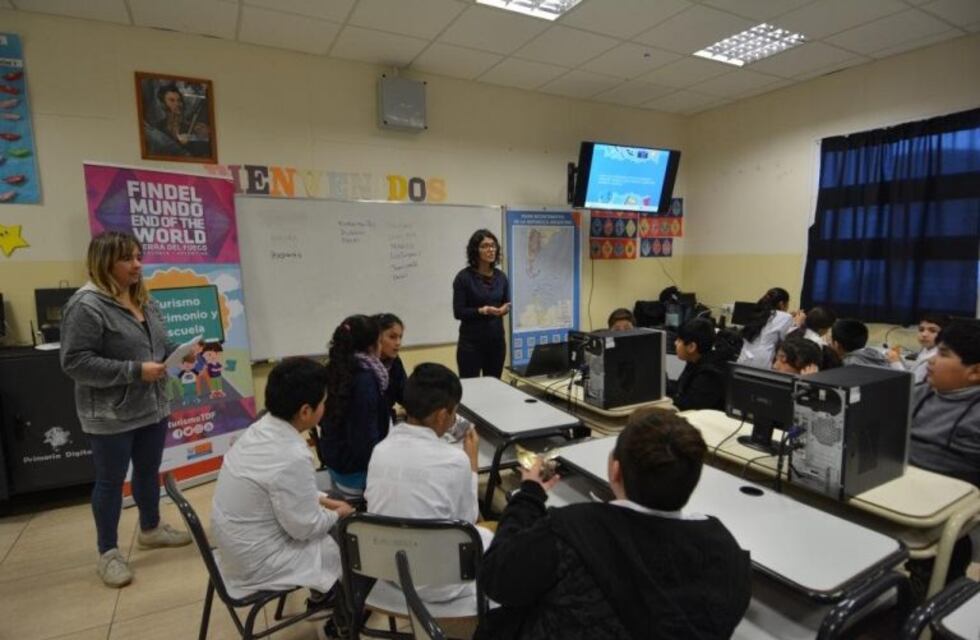 El INFUETUR capacitó a estudiantes en talleres sobre turismo y patrimonio