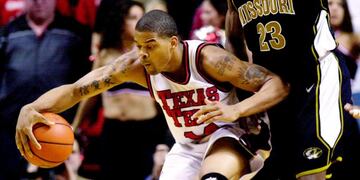 Asesinaron a balazos a Andre Emmett, un exjugador de la NBA\u002E (AP)