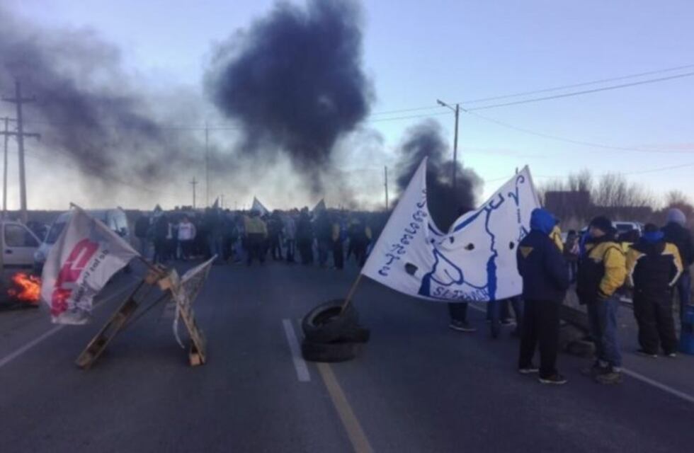 Cortaron los accesos a Rawson y Trelew
