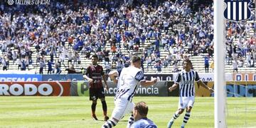 El gol ante Patronato le devuelve la titularidad al uruguayo\u002E