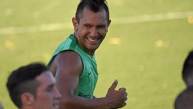 El futbolista tenu00eda previsto arribar este lunes a la mau00f1ana a Sevilla.