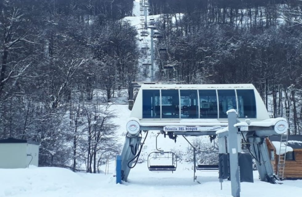 Desde el gobierno no descartan la posibilidad de comenzar la temporada invernal en julio