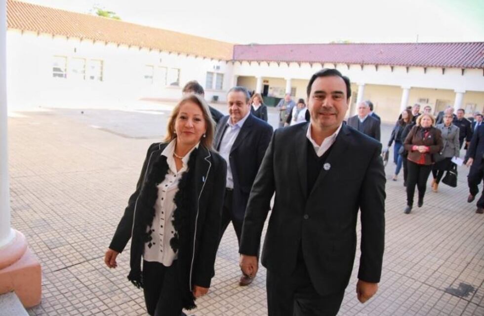 Valdés viajó a Mercedes para inaugurar obras educativas