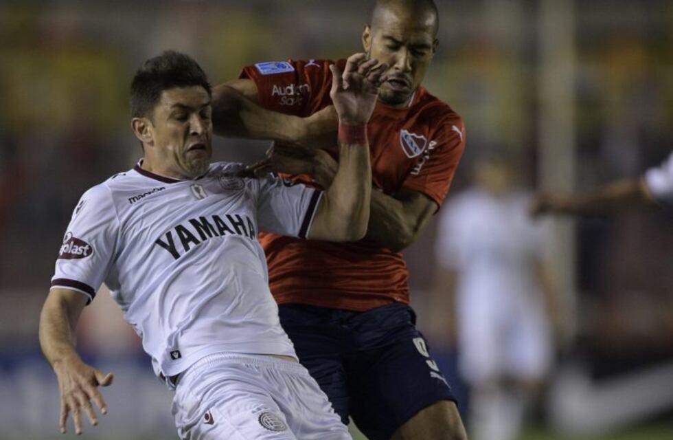 Aunque renovó contrato y fue titular en un amistoso, Central piensa en traer a Braghieri